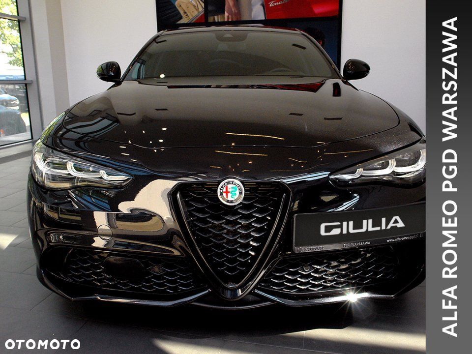 Alfa Romeo Giulia - 2
