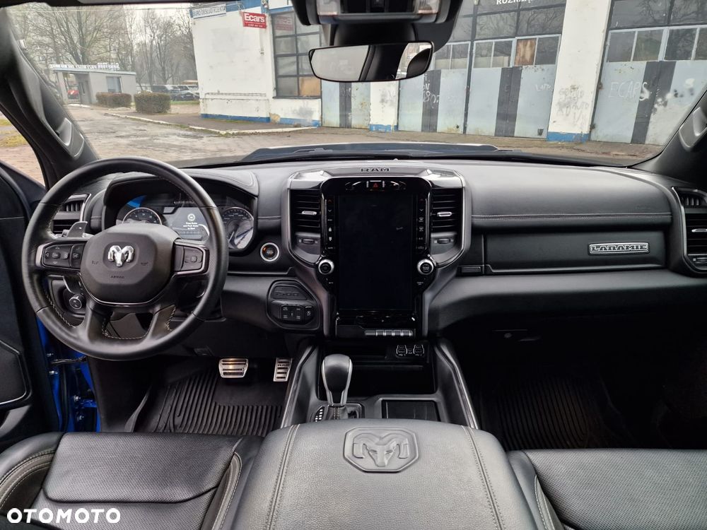 RAM 1500 5.7 Crew Cab Laramie - 15