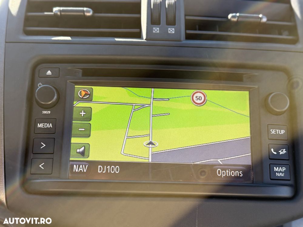 Toyota RAV4 2.2 D-4D 4x2 - 12