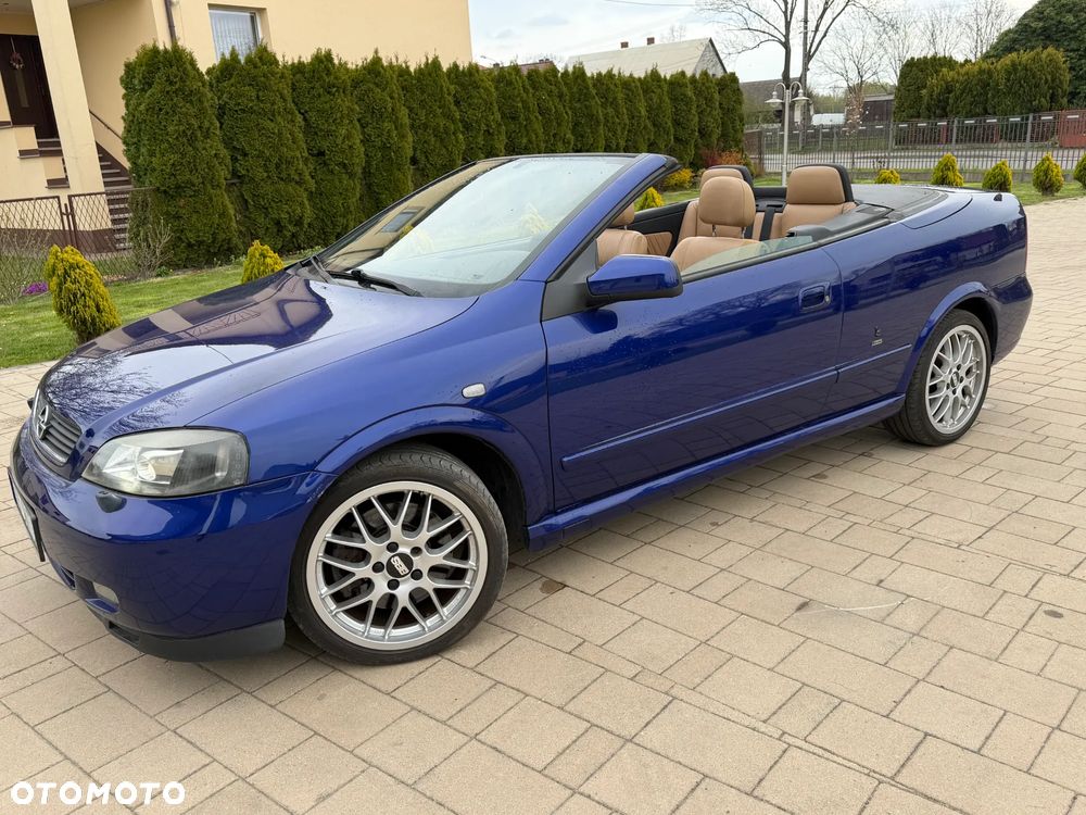 Opel Astra 2.0 T - 1