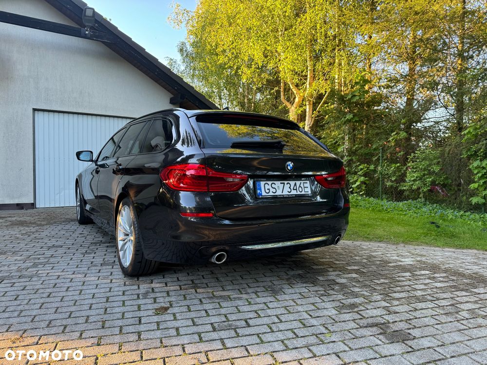BMW Seria 5 520d xDrive Luxury Line sport - 14