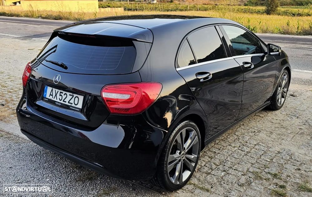 Mercedes-Benz A 180 CDI (BlueEFFICIENCY) Urban - 2