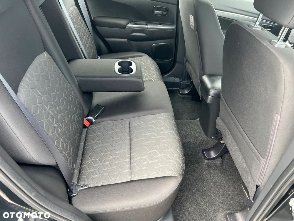 Mitsubishi ASX 2.0 2WD Intro Edition+ - 32