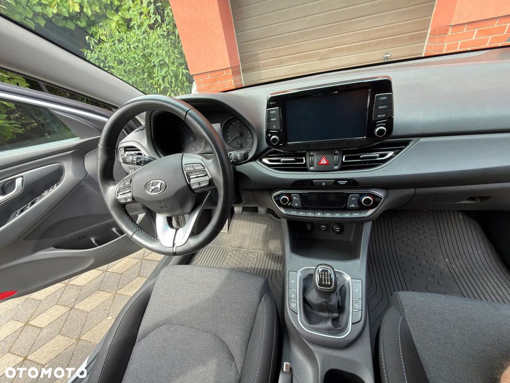 Hyundai i30 1.5 T-GDI 48V Smart - 7