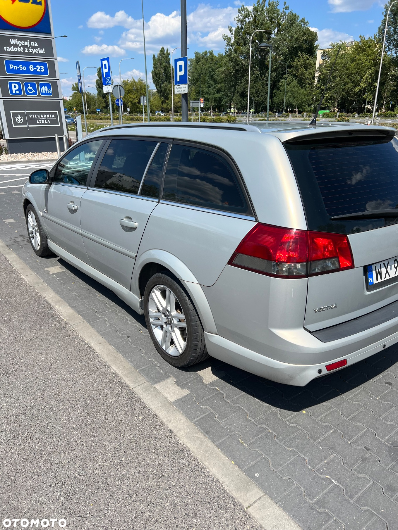Opel Vectra 1.9 CDTI Cosmo - 2