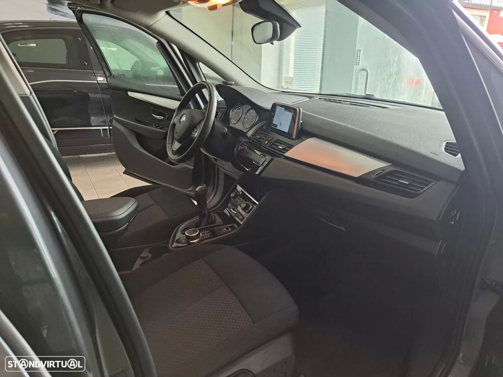BMW 216 Active Tourer d Advantage - 9