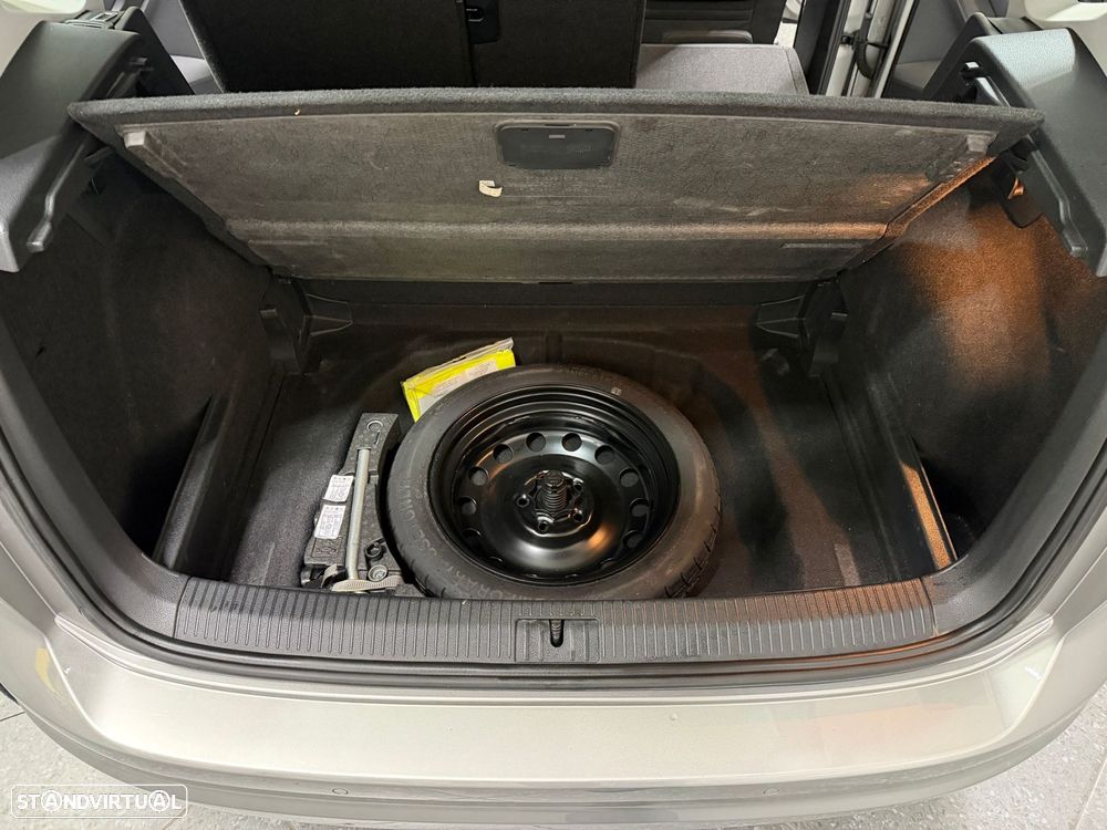 VW Golf Sportsvan 1.6 TDI Confortline BlueMotion - 13