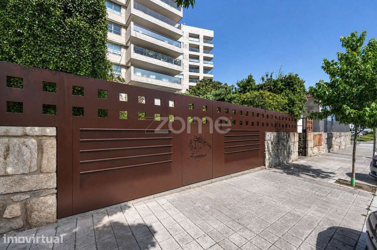 T4 com Varanda/Terraço | Condomínio Foz Palace | Pinhais da Foz |Po... - Grande imagem: 2/47