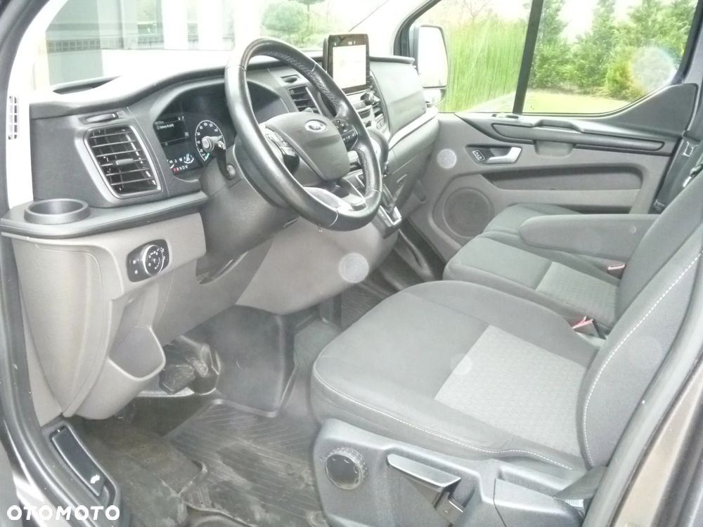 Ford TRANSIT CUSTOM - 23