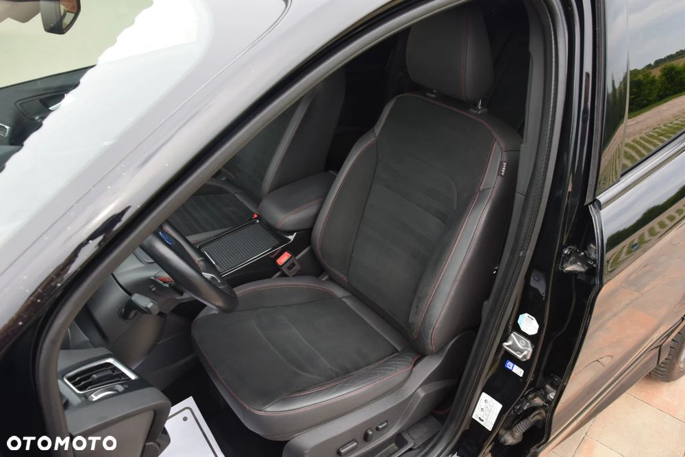 Ford Kuga 2.0 EcoBoost AWD ST-Line ASS - 16