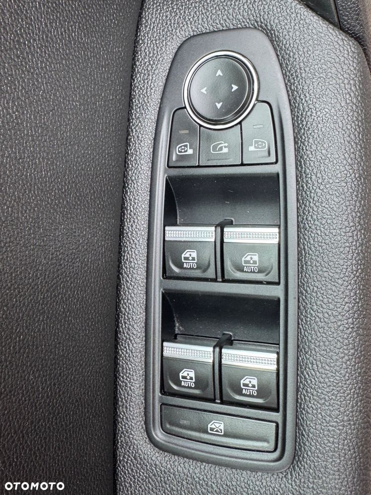 Renault Captur - 22