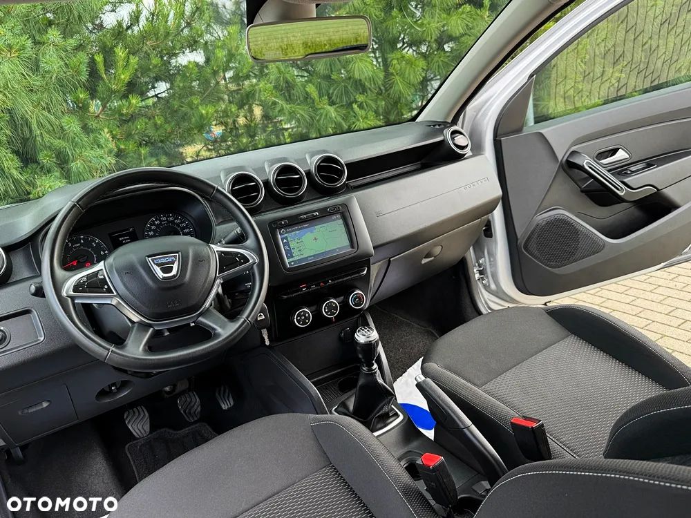 Dacia Duster 1.6 SCe Comfort - 32