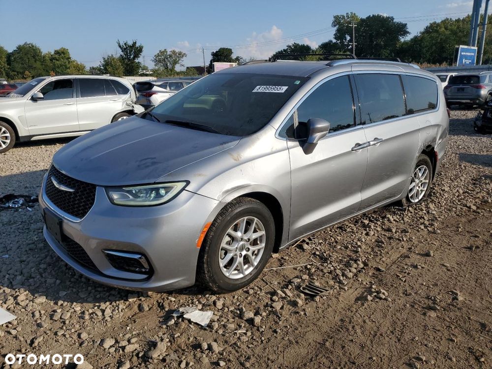 Chrysler Pacifica - 2