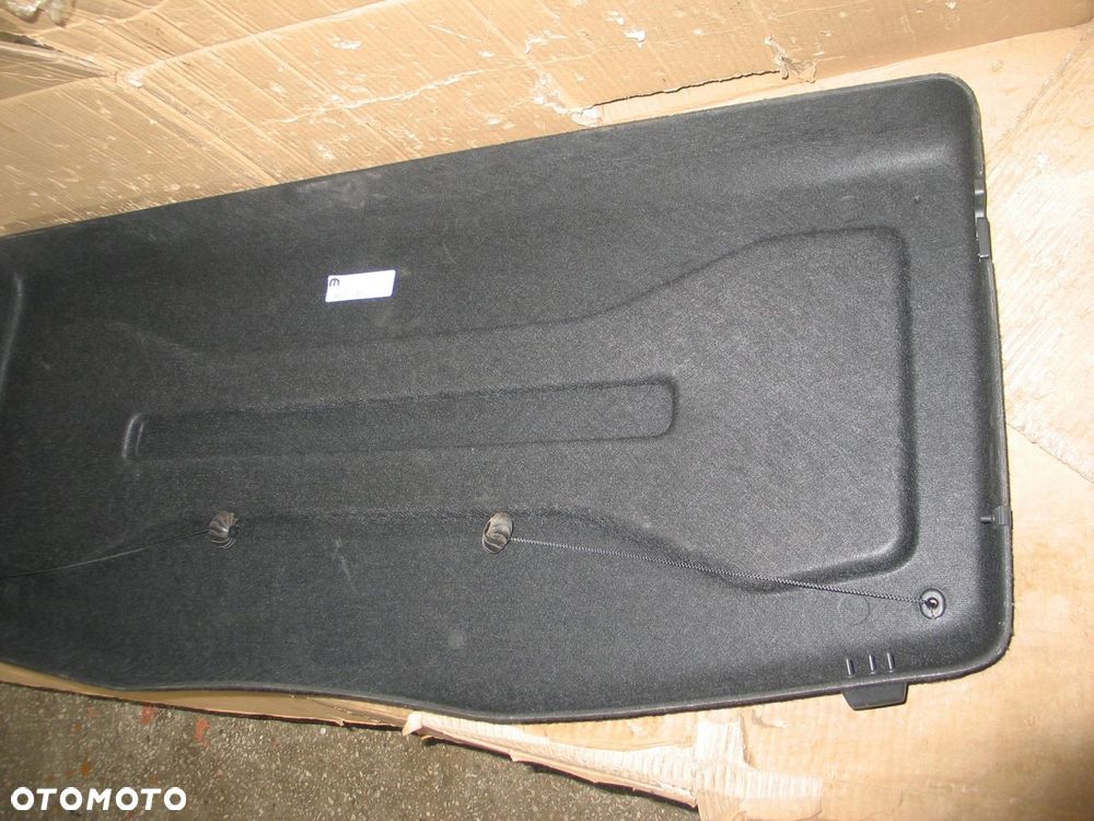 polka bagaznika jeep avenger 23r- 7357910120 - 7