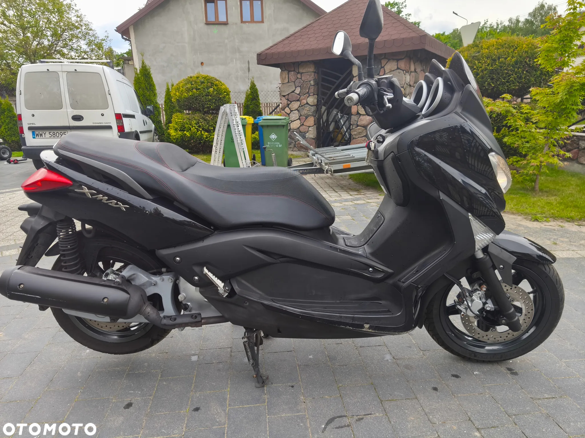 Yamaha X-max - 7