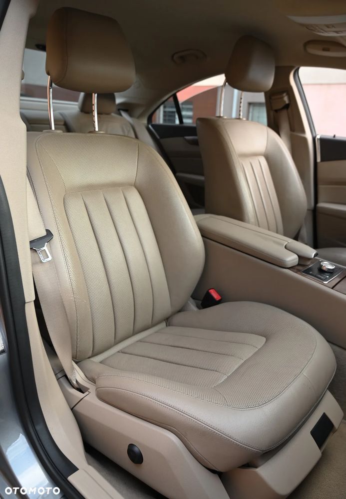 Mercedes-Benz CLS - 31