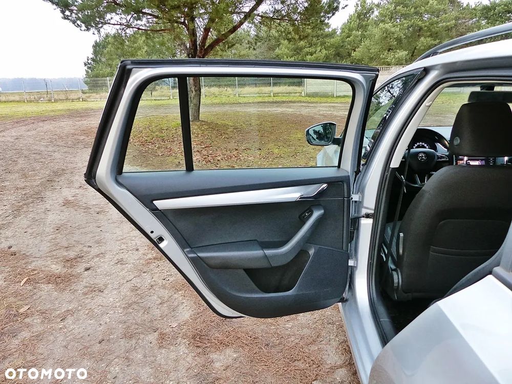 Skoda Octavia 1.6 TDI Ambition - 21