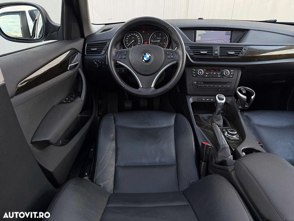 BMW X1 xDrive18d - 17