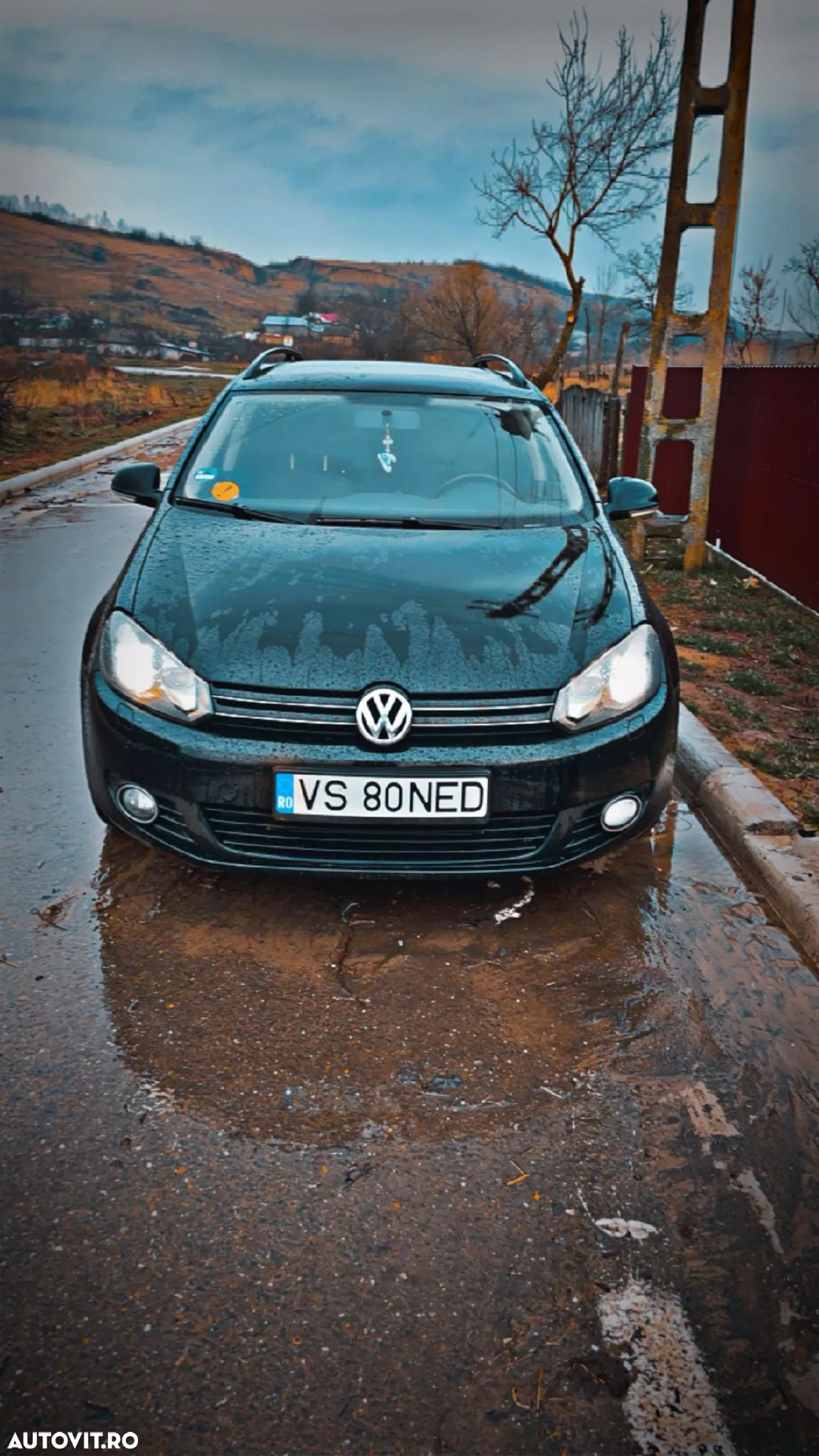 Volkswagen Golf 2.0 TDI DPF Comfortline - 4