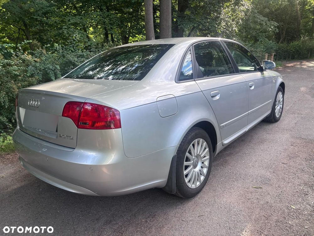 Audi A4 Limousine 2.0 TDI - 5