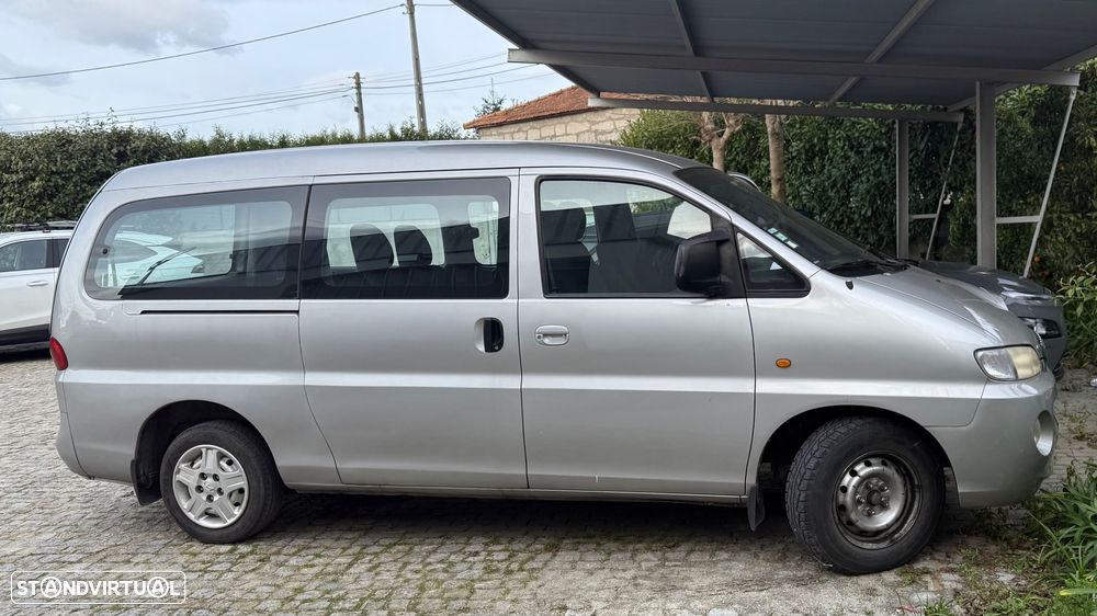 Hyundai H-1 Starex - 3