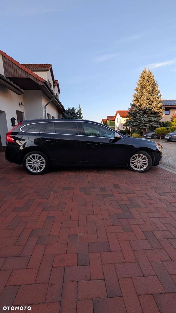 Volvo V60 D4 Drive-E R-Design Kinetic - 4