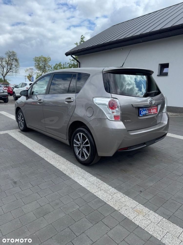 Toyota Corolla Verso - 4