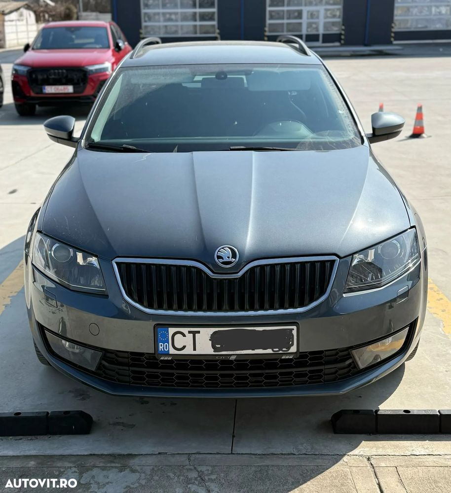 Skoda Octavia 2.0 TDI DSG Style - 2
