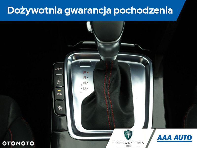 Kia Ceed - 11