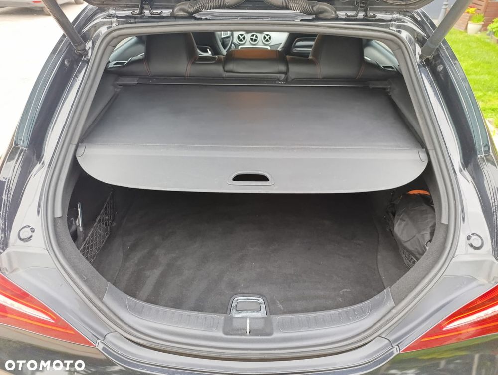 Mercedes-Benz CLA - 23