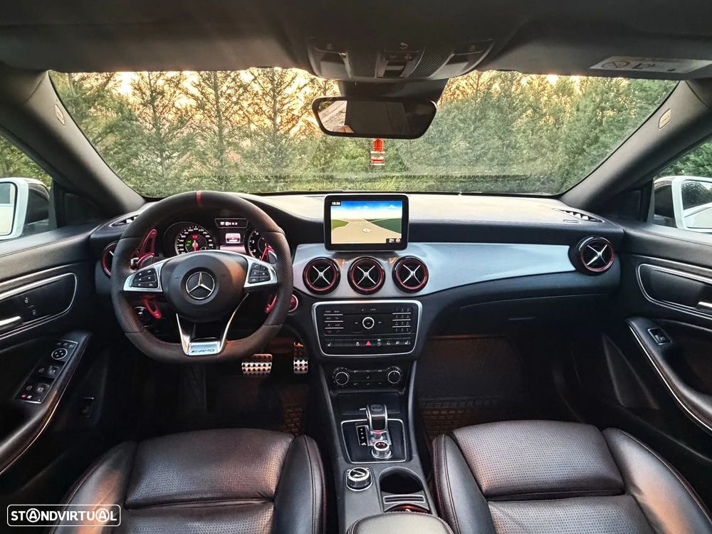 Mercedes-Benz CLA 45 AMG 4Matic Speedshift DCT 7G Night Edition - 10