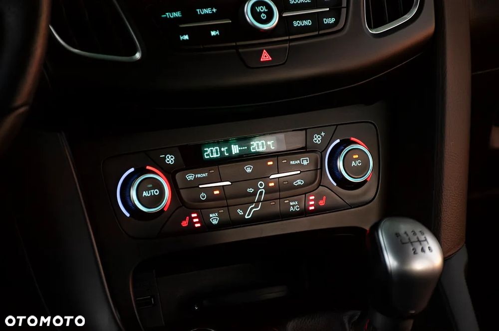 Ford Focus 1.5 EcoBoost ST-Line - 31