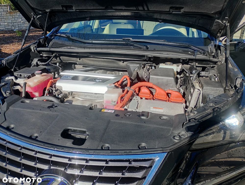 Lexus NX - 2