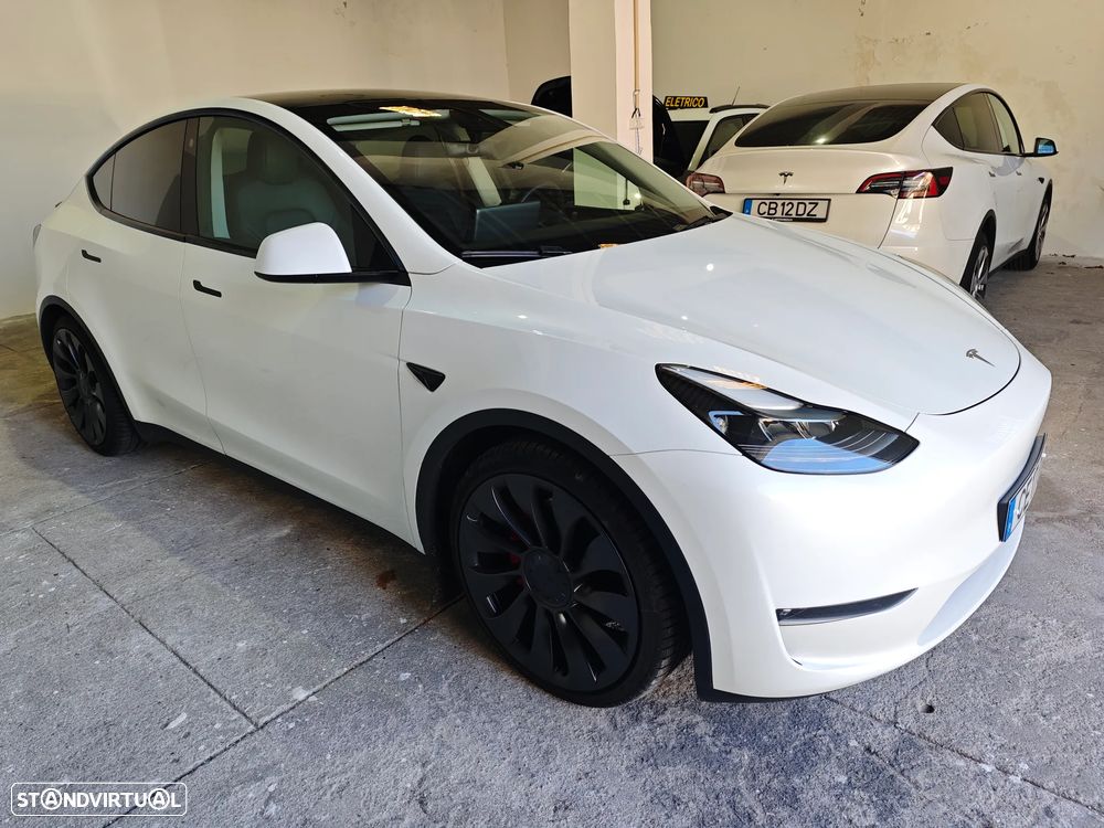 Tesla Model Y Performance Dual Motor AWD - 7