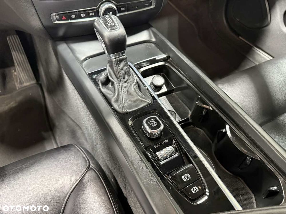 Volvo S60 T6 AWD Geartronic RDesign - 10