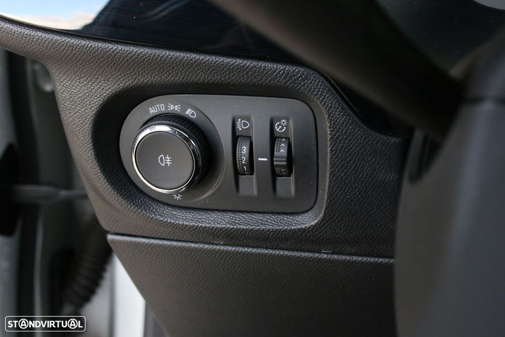 Opel Corsa 1.2 T GS - 30