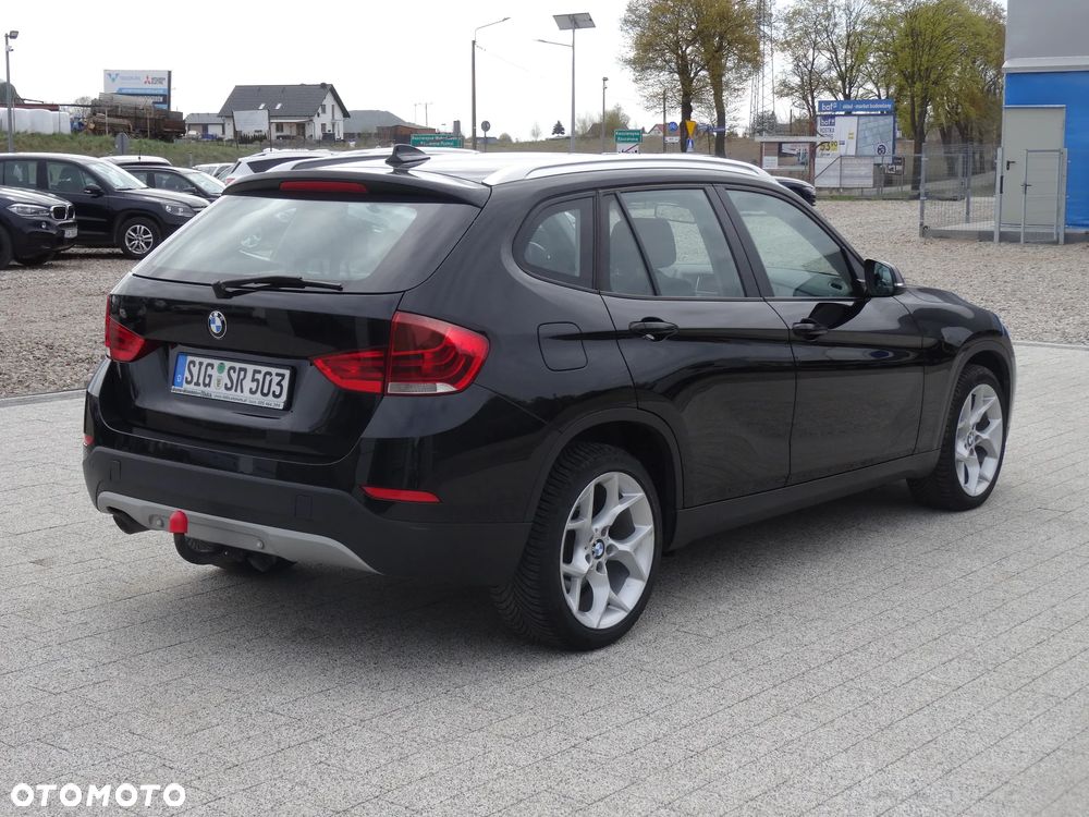 BMW X1 sDrive18d xLine - 13