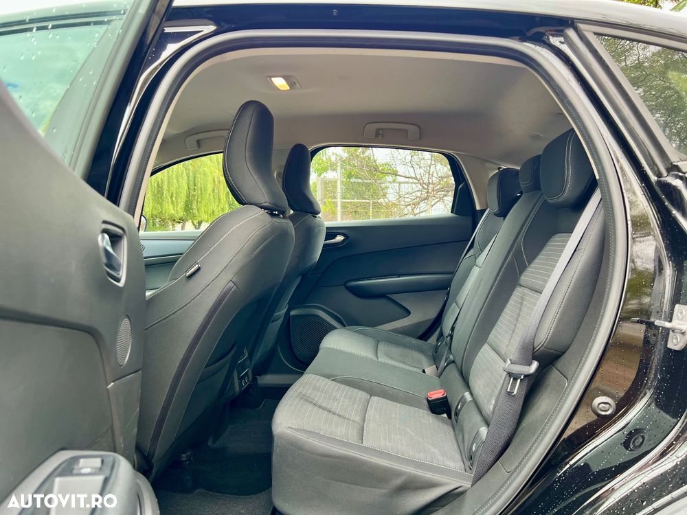 Renault Arkana E-TECH Zen - 10