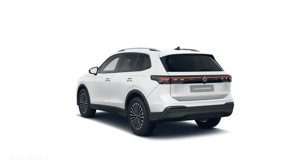 Volkswagen Tiguan - 4