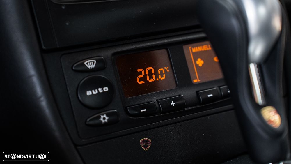Porsche 911 (996) ver-carrera-coup--turbo - 36