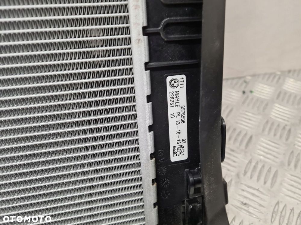BMW G30 CHŁODNICA WODY 8576506 8577179 - 4