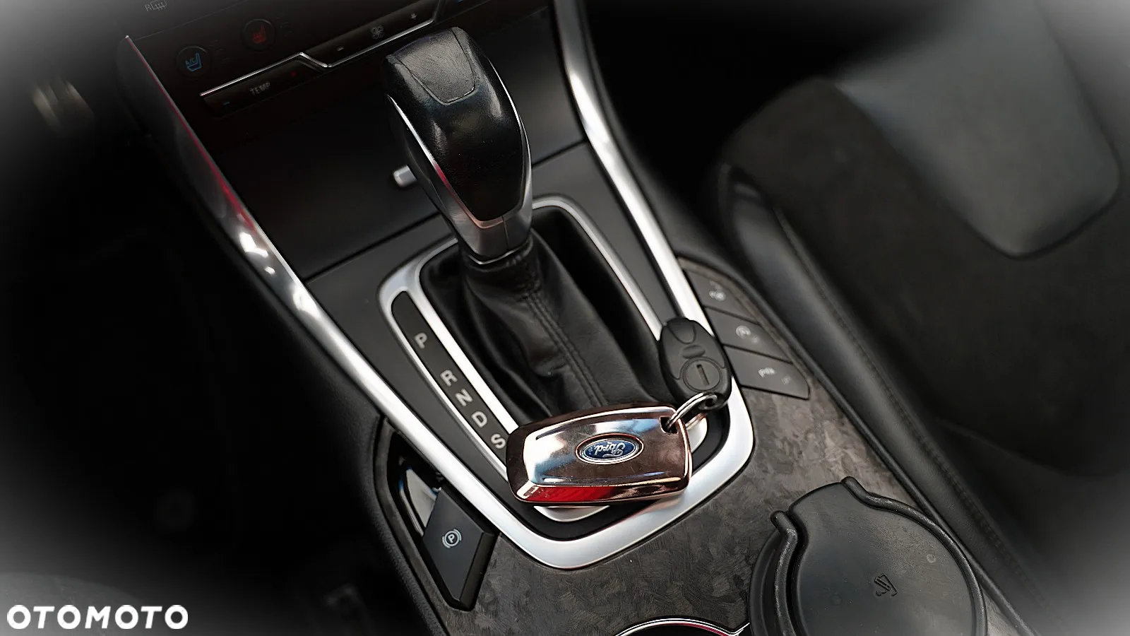 Ford Edge 2.0 TDCi Twin-Turbo 4WD ST-Line - 28