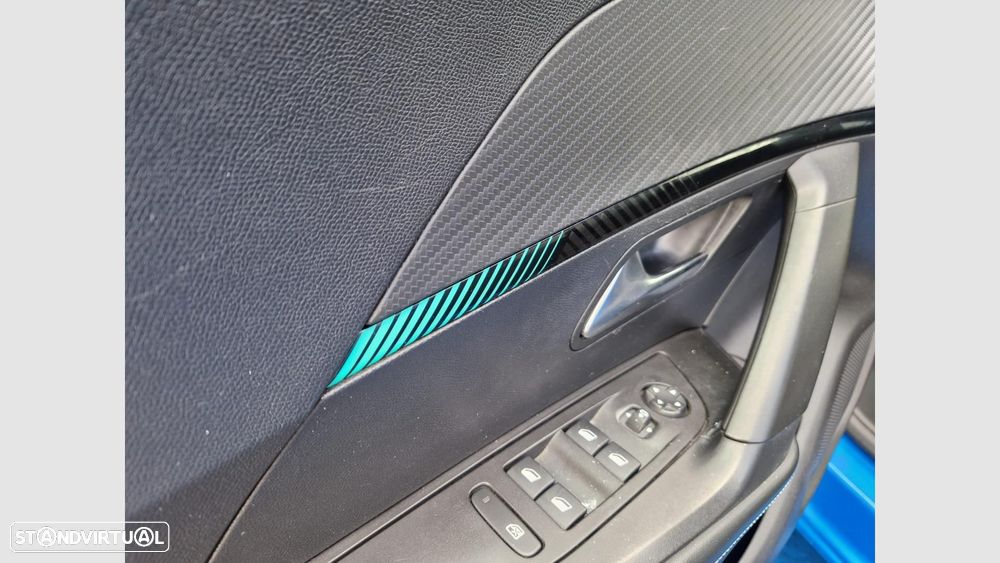 Peugeot 2008 1.2 PureTech Allure - 10