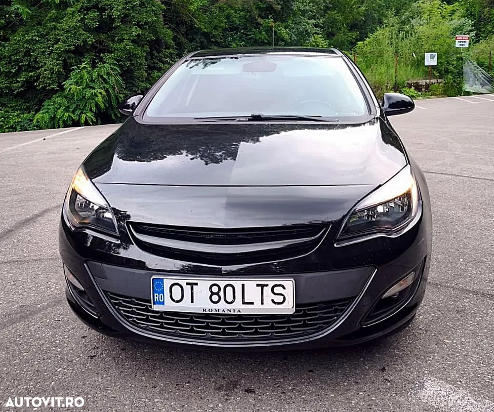 Opel Astra 1.4 ECOTEC Turbo Start/Stop Essentia - 2