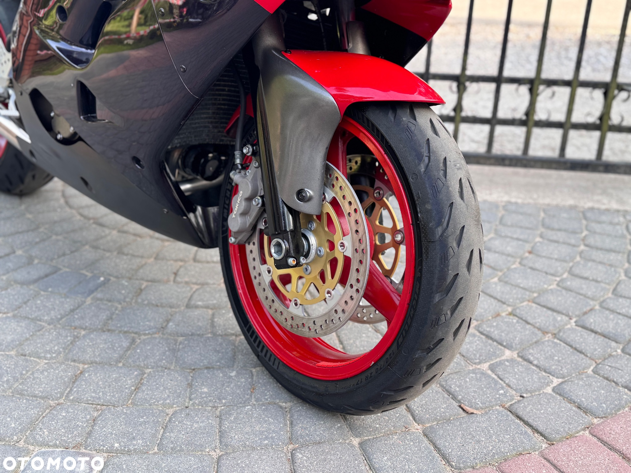 Kawasaki ZX - 22