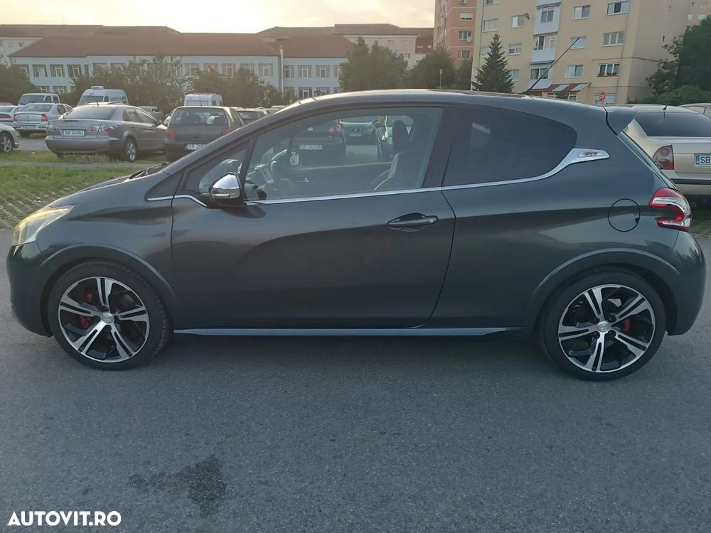 Peugeot 208 GTI 200 THP - 5
