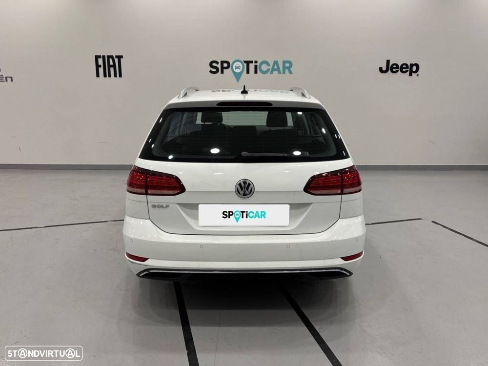 VW Golf 1.6 TDI Confortline - 4