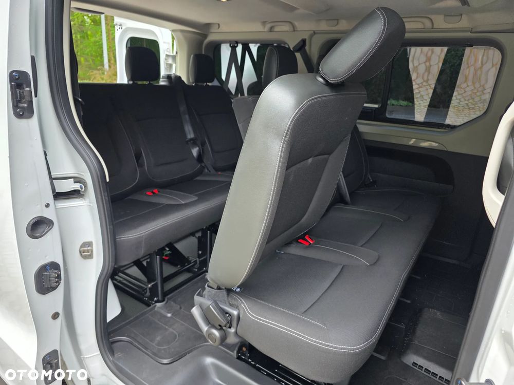 Renault Trafic - 12