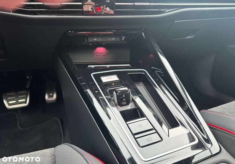 Volkswagen Golf - 19