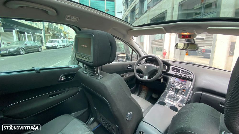 Peugeot 3008 1.6 HDi Executive CMP6 - 11